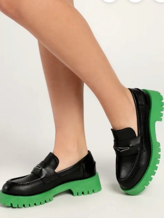 Steve Madden Shoes - Steve Madden Lawrence Black and Green Color Block Leather Flatform Loafers